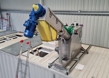 ClearFox screen screw for wastewater treatment