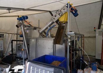 ClearFox screening unit