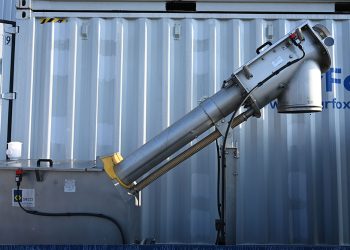 ClearFox screw screen system